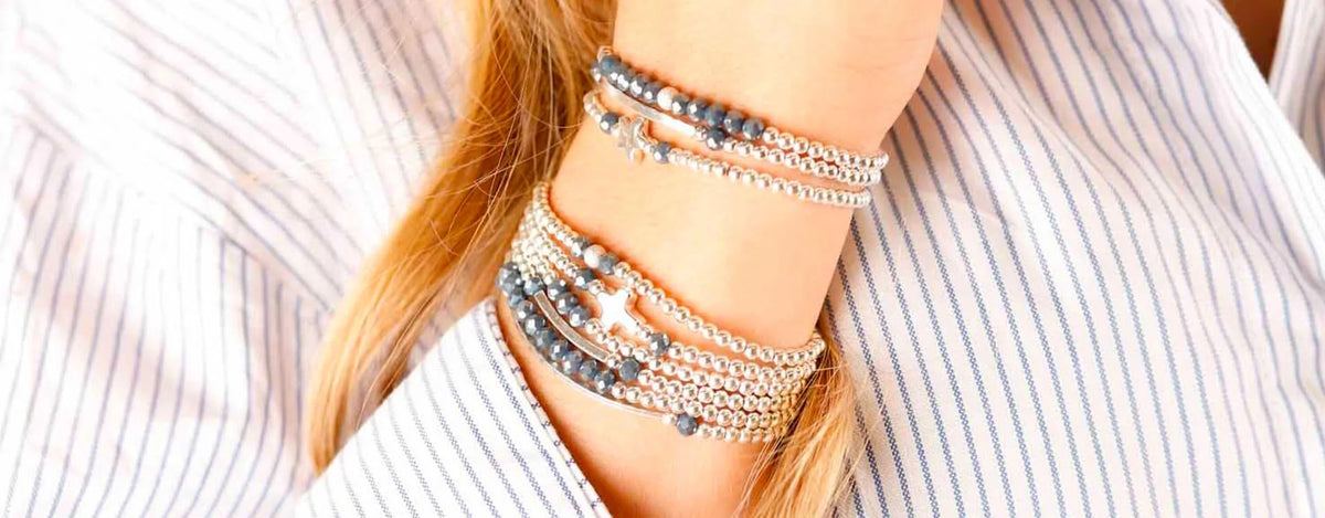 Les bracelets en argent et l'élégance du minimalisme