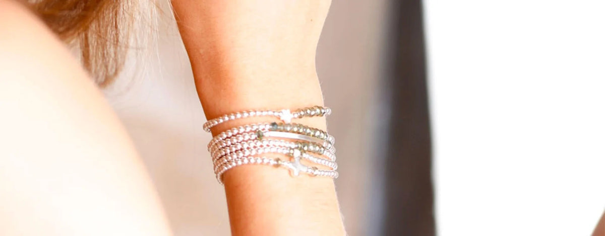 Les bracelets en argent dans la lutte contre les allergies