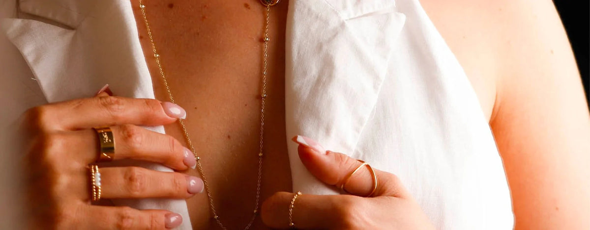 Les incontournables des bijoux femme : Élégance, polyvalence et personnalisation