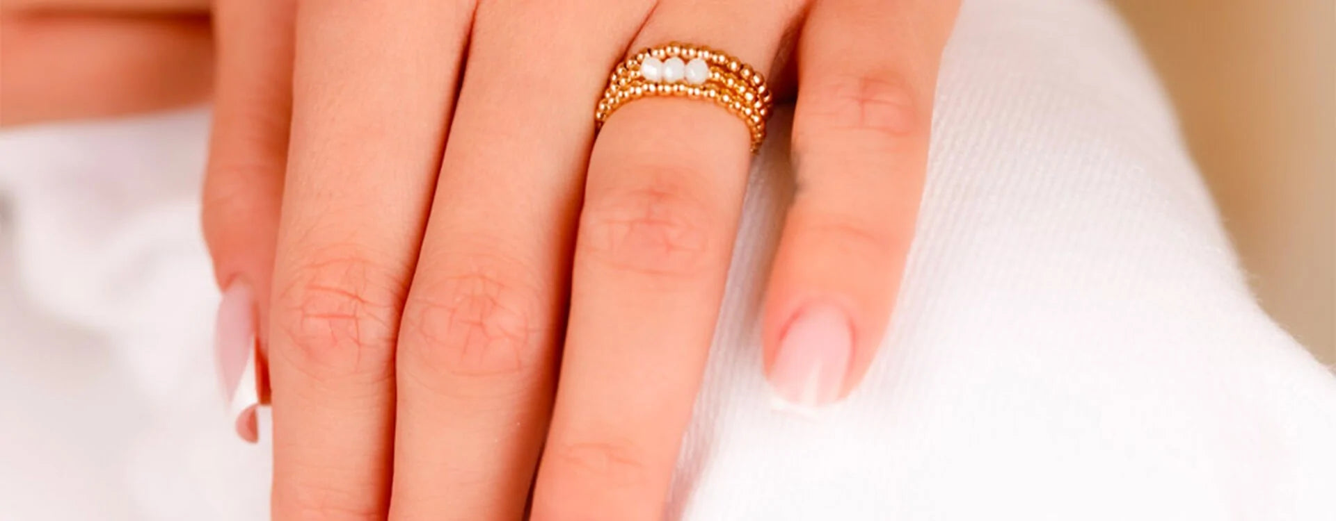 Guide pratique : Organiser, choisir et entretenir vos bijoux pour femme
