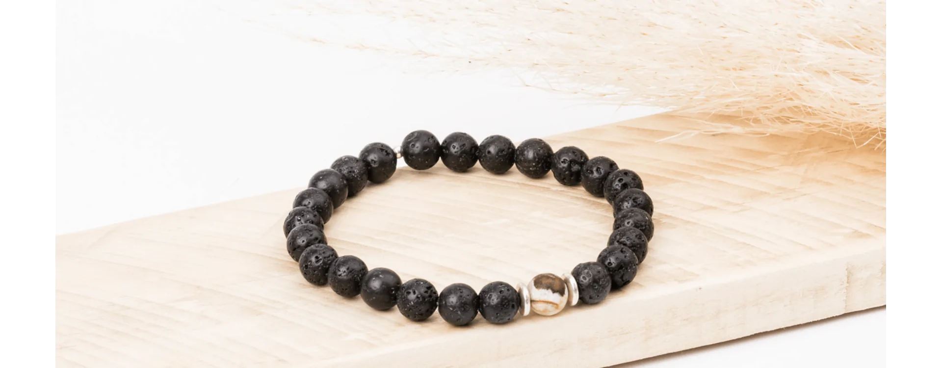 Un cadeau unique pour la fête des pères : un bracelet de perles