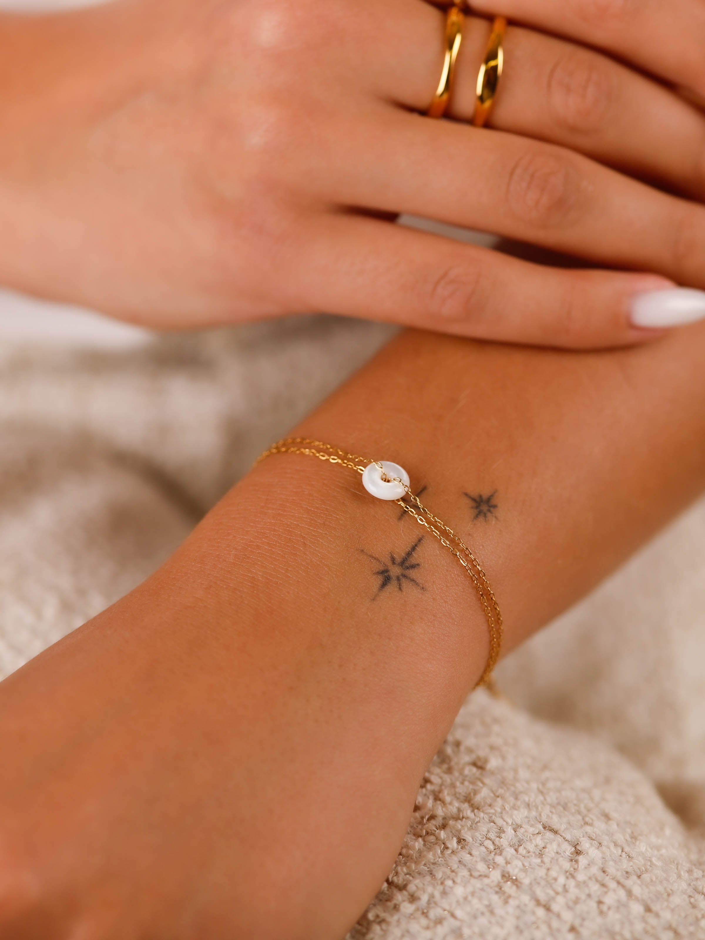 bracelet en acier inoxydable et nacre pour femme 