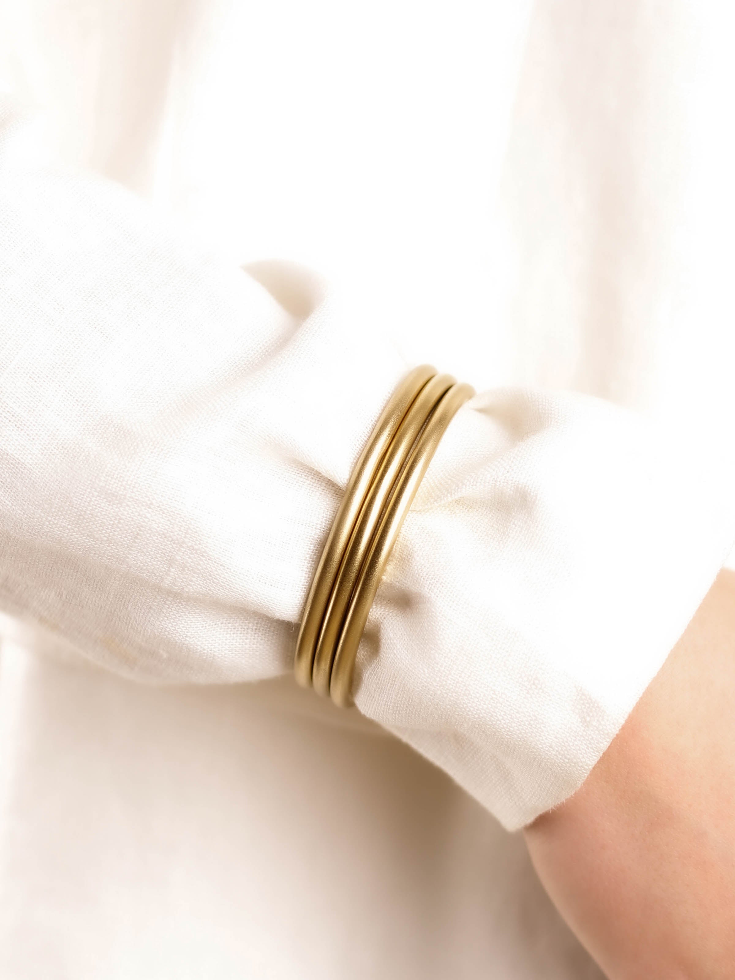 bracelet jonc en acier inoxydable pour femme 