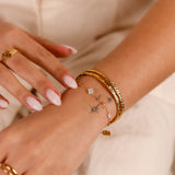 bracelet chaîne fine en acier inoxydable et nacre pour femme 
