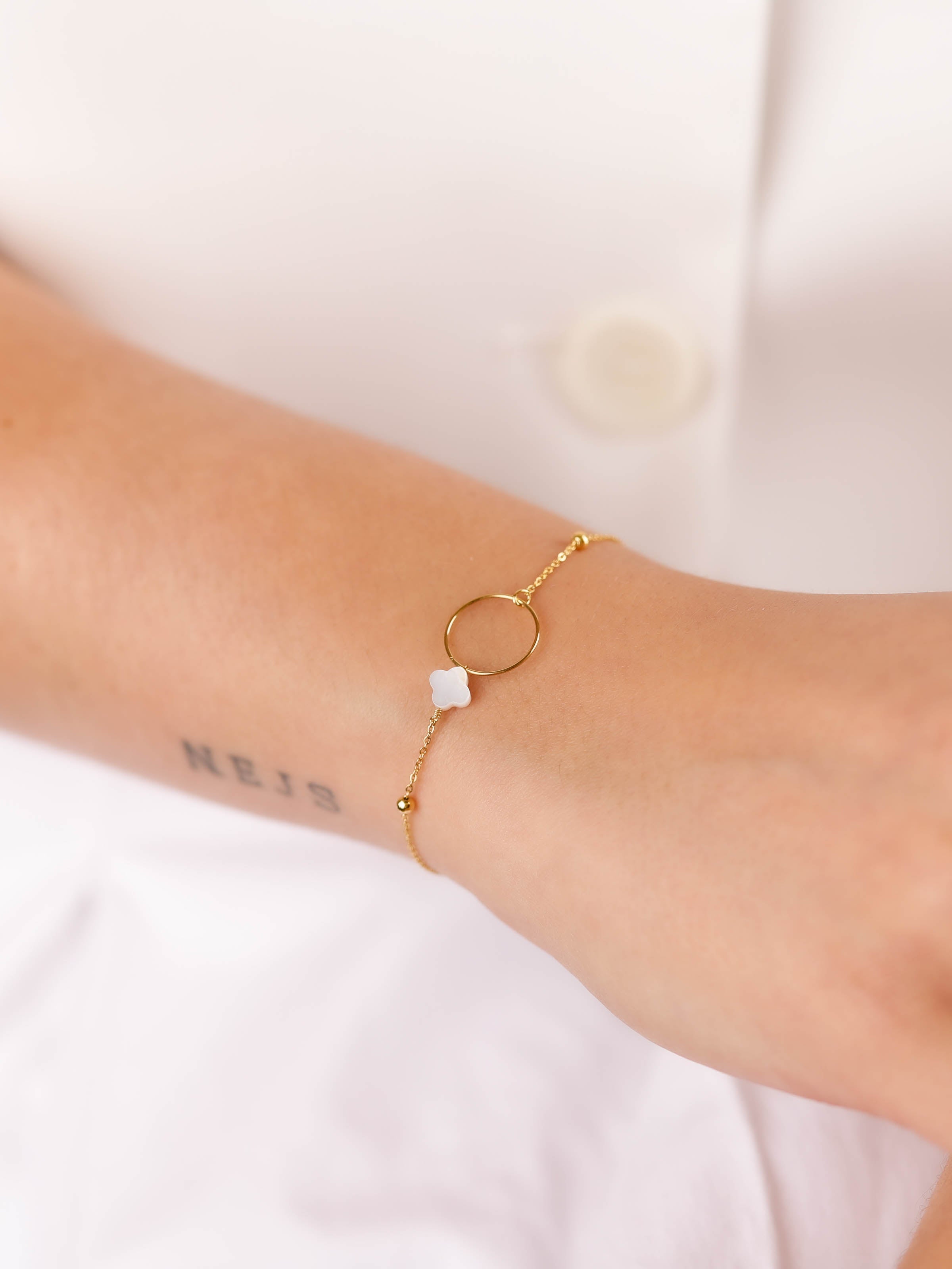 bracelet en acier inoxydable et nacre pour femme
