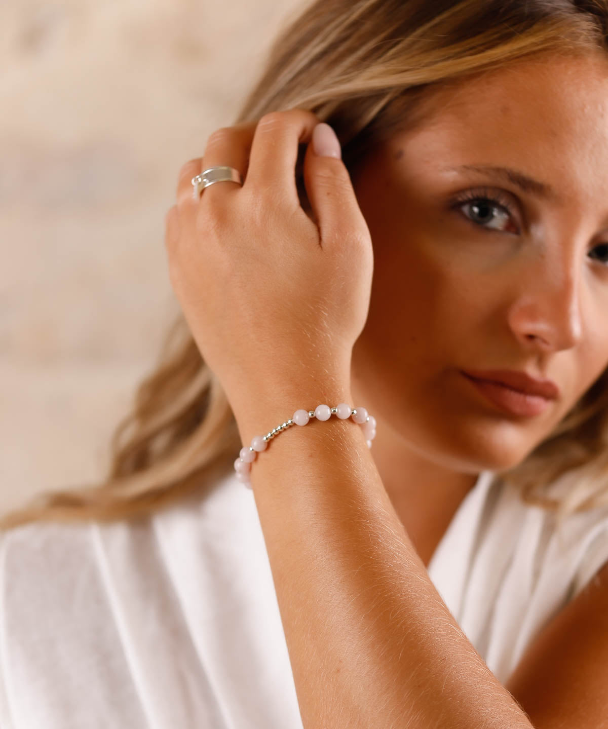 bracelet en perle d'argent et de quartz rose pour femme 