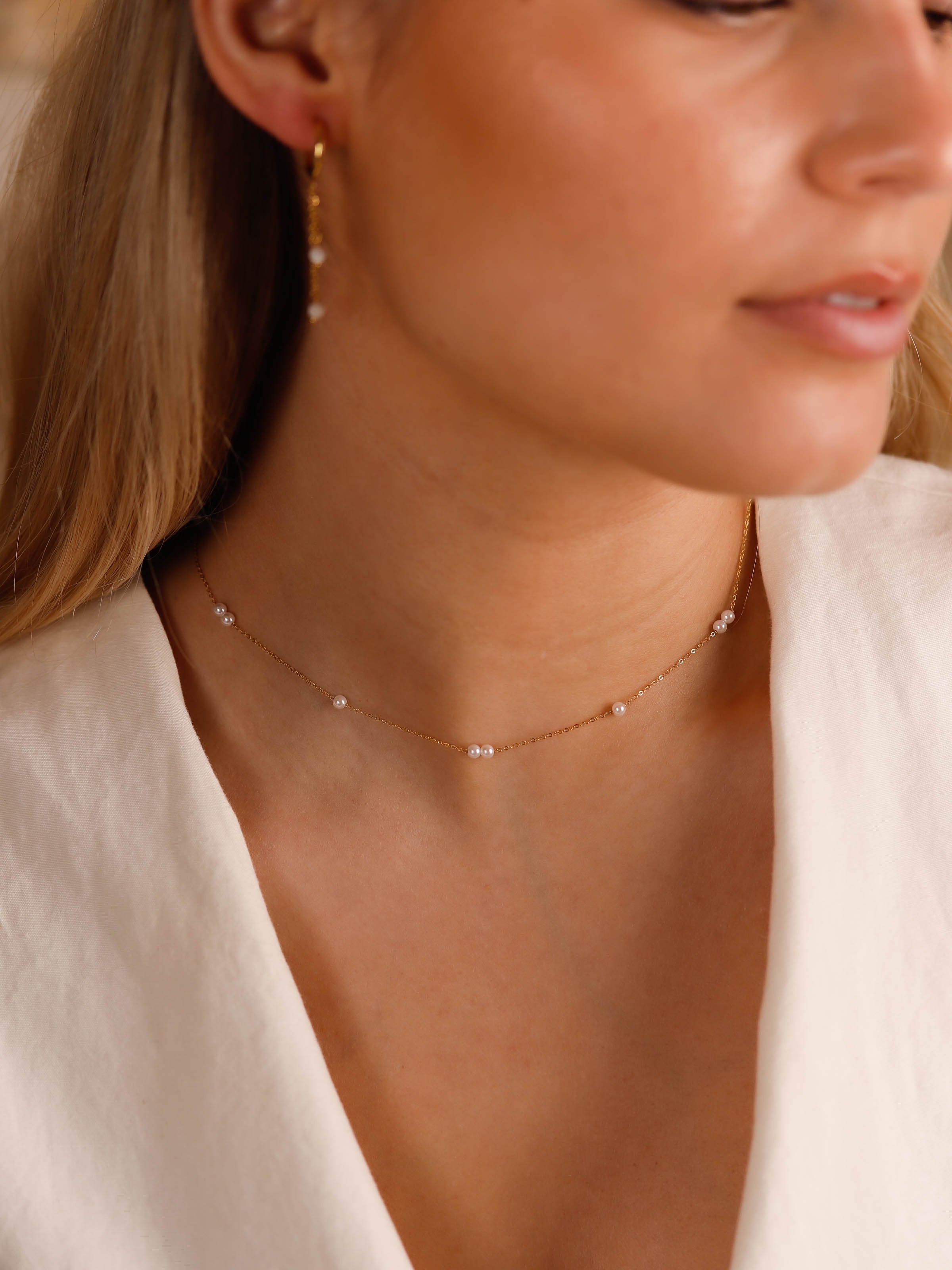 collier en acier inoxydable et nacre pour femme 