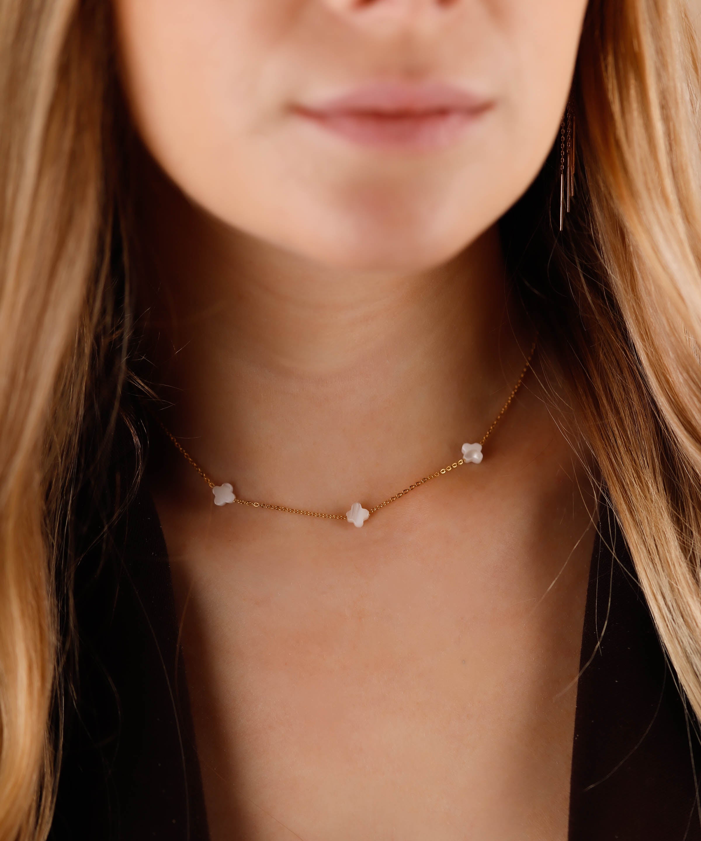 collier en acier inoxydable et nacre pour femme 