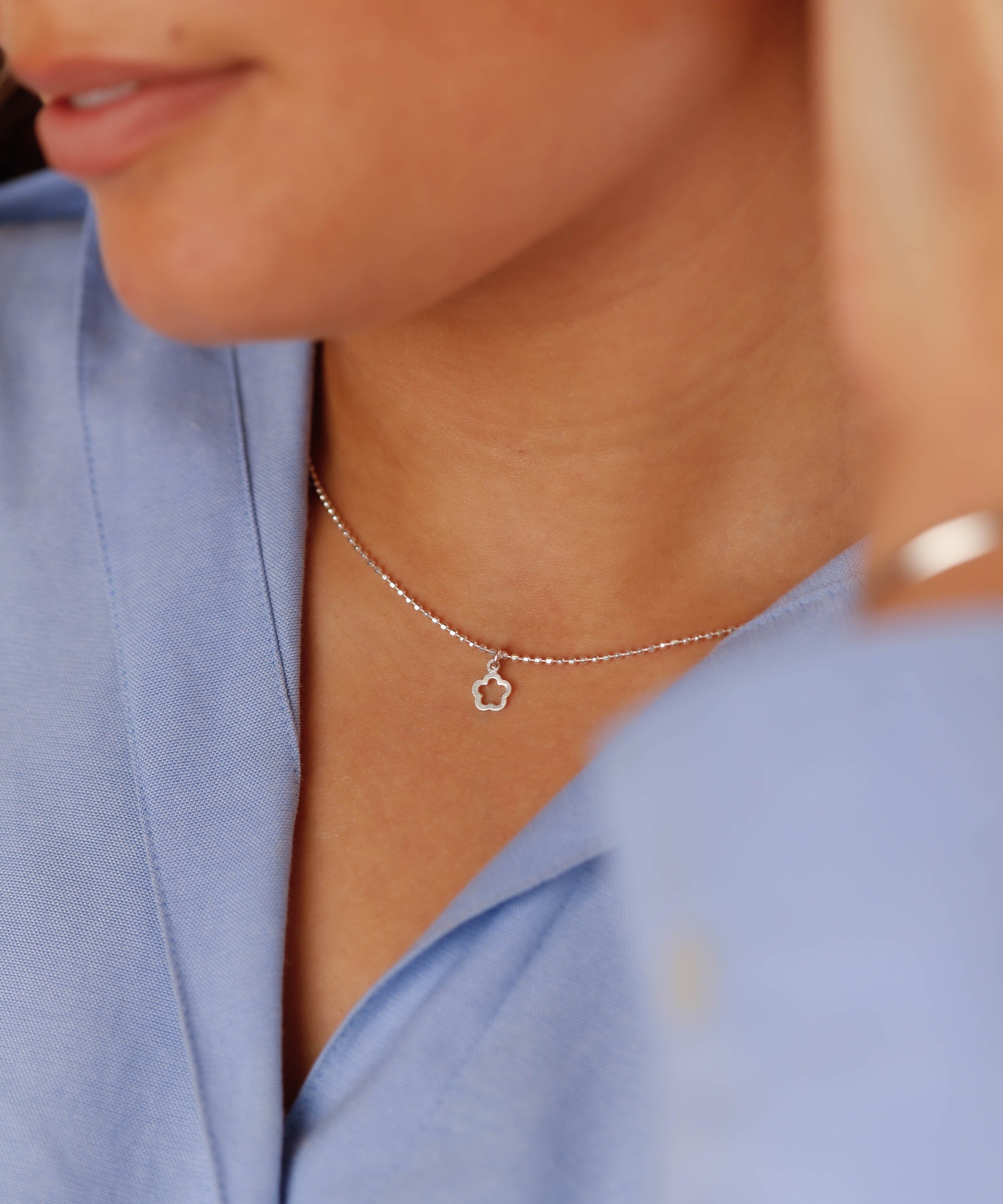collier en argent 925 et fleur pour femme