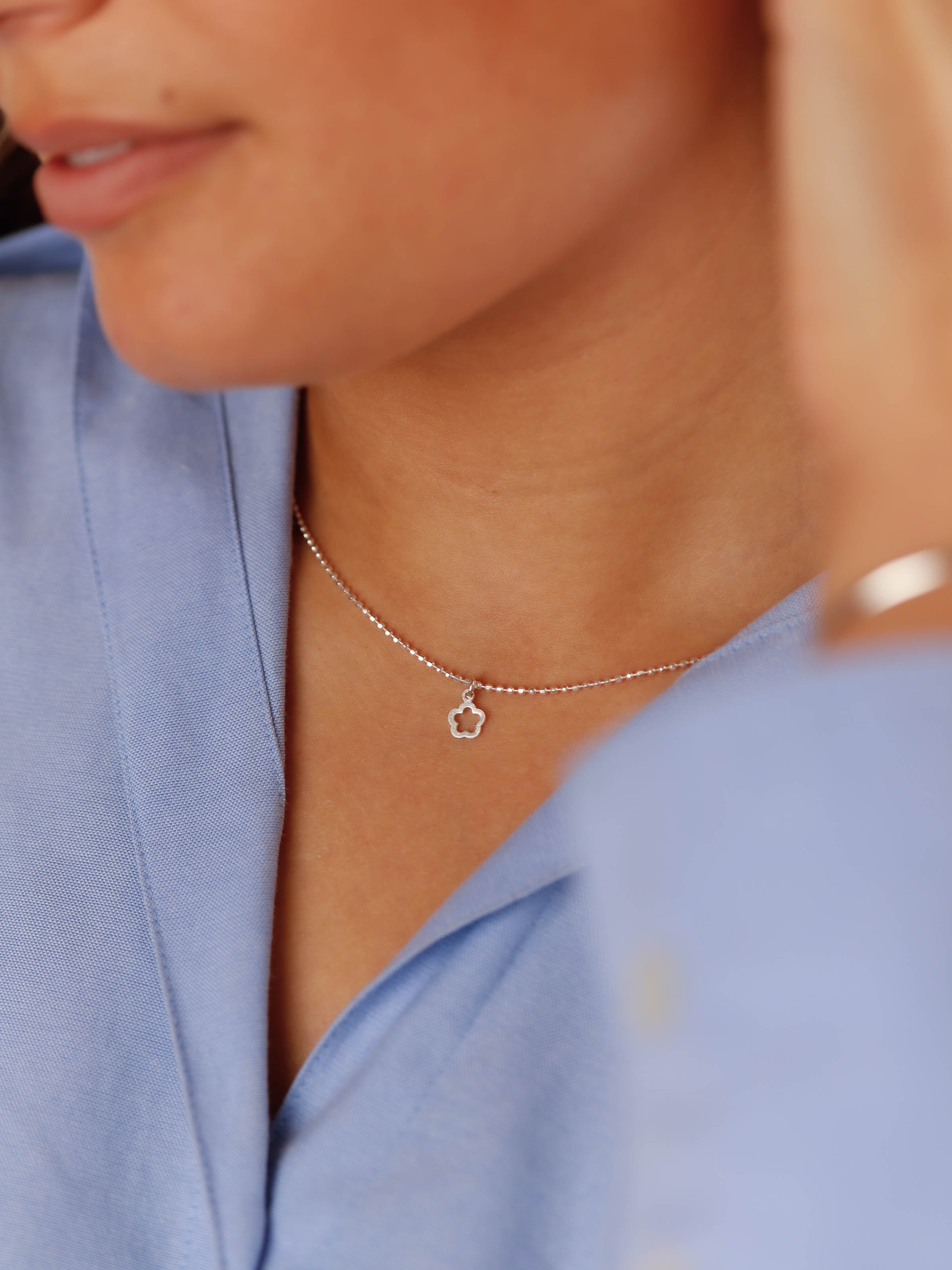 collier en argent 925 et fleur pour femme