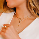 collier en acier inoxydable et résine pour femme 