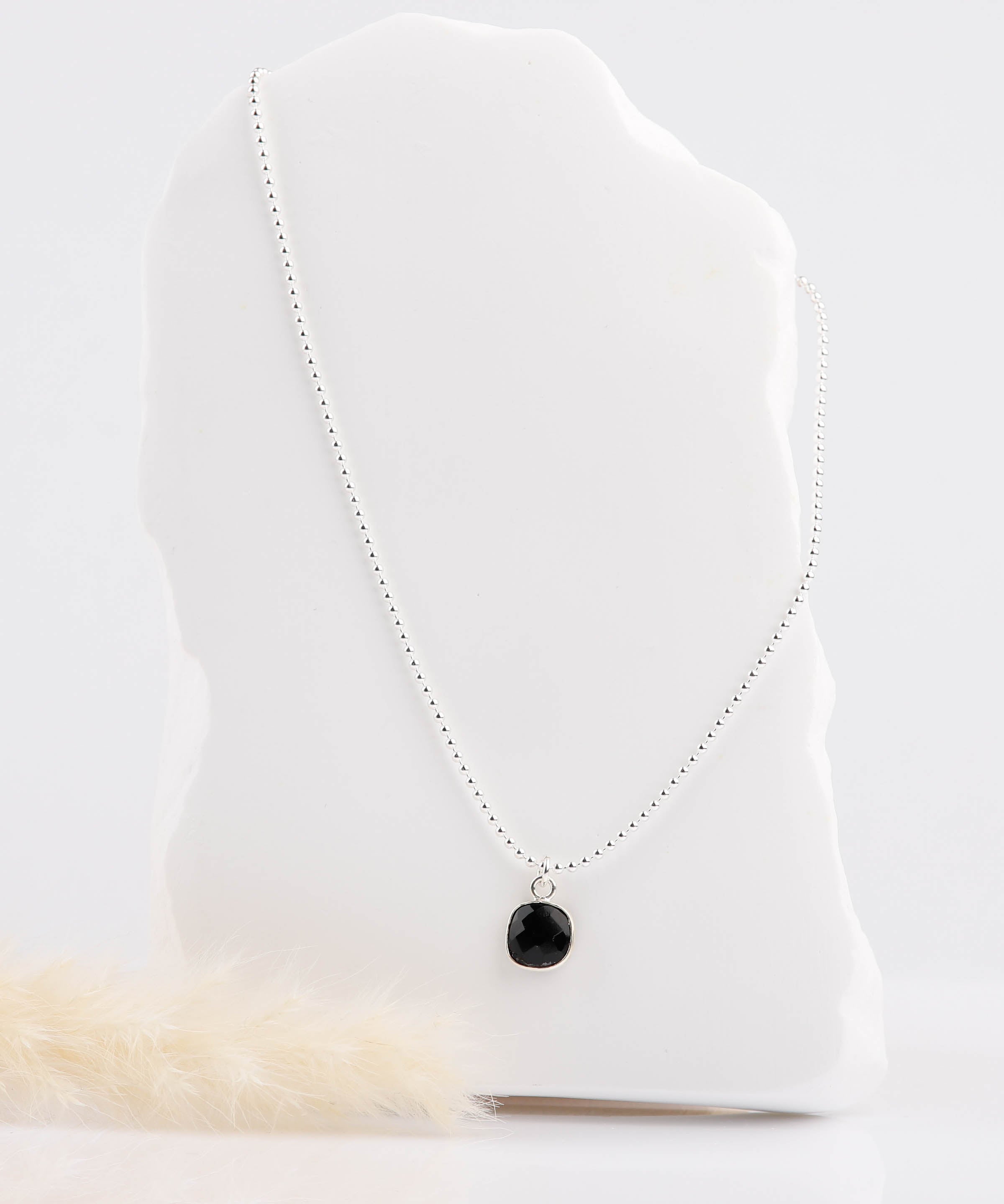 collier en argent 925 et onyx pour femme 