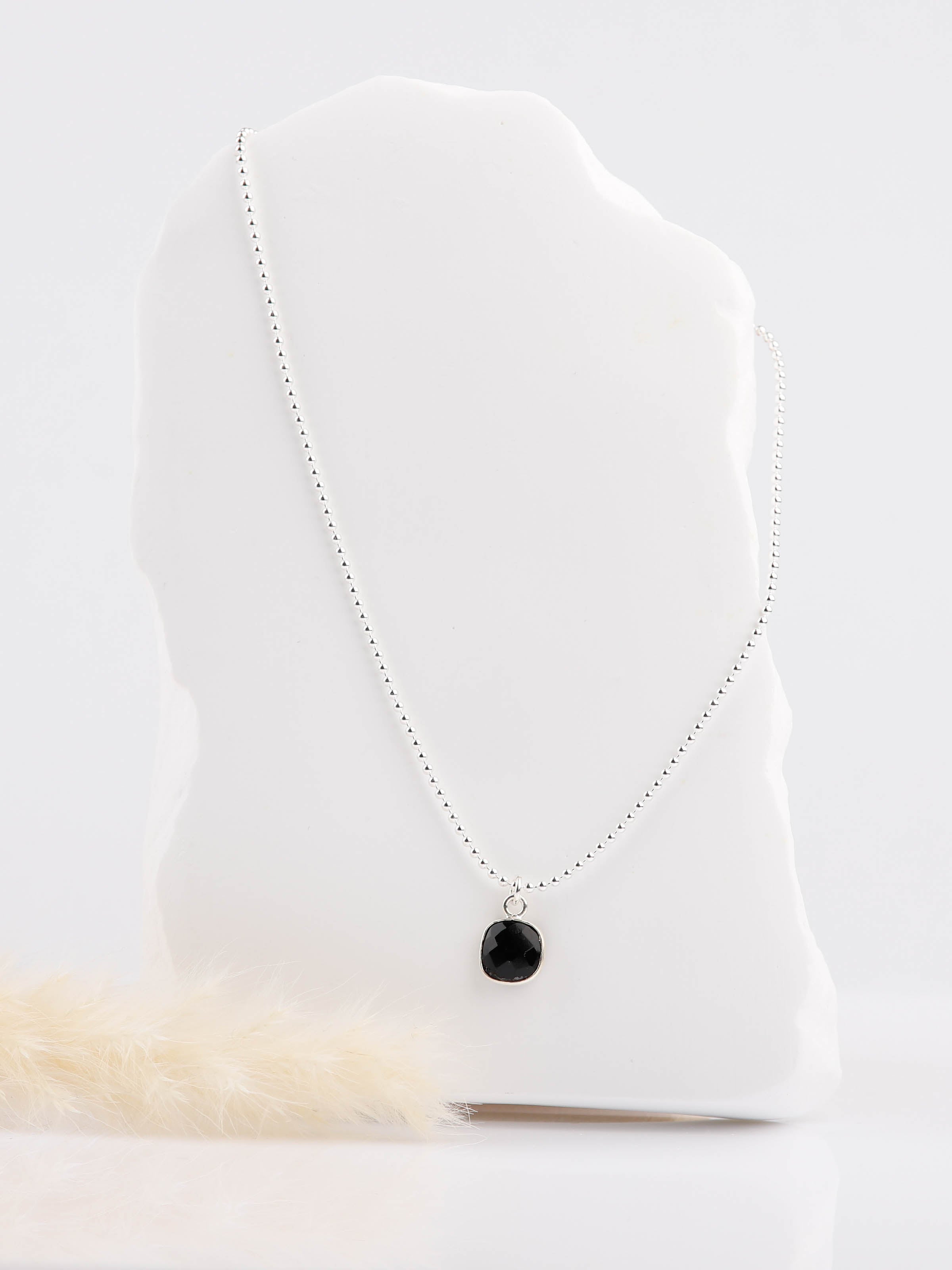 collier en argent 925 et onyx pour femme 