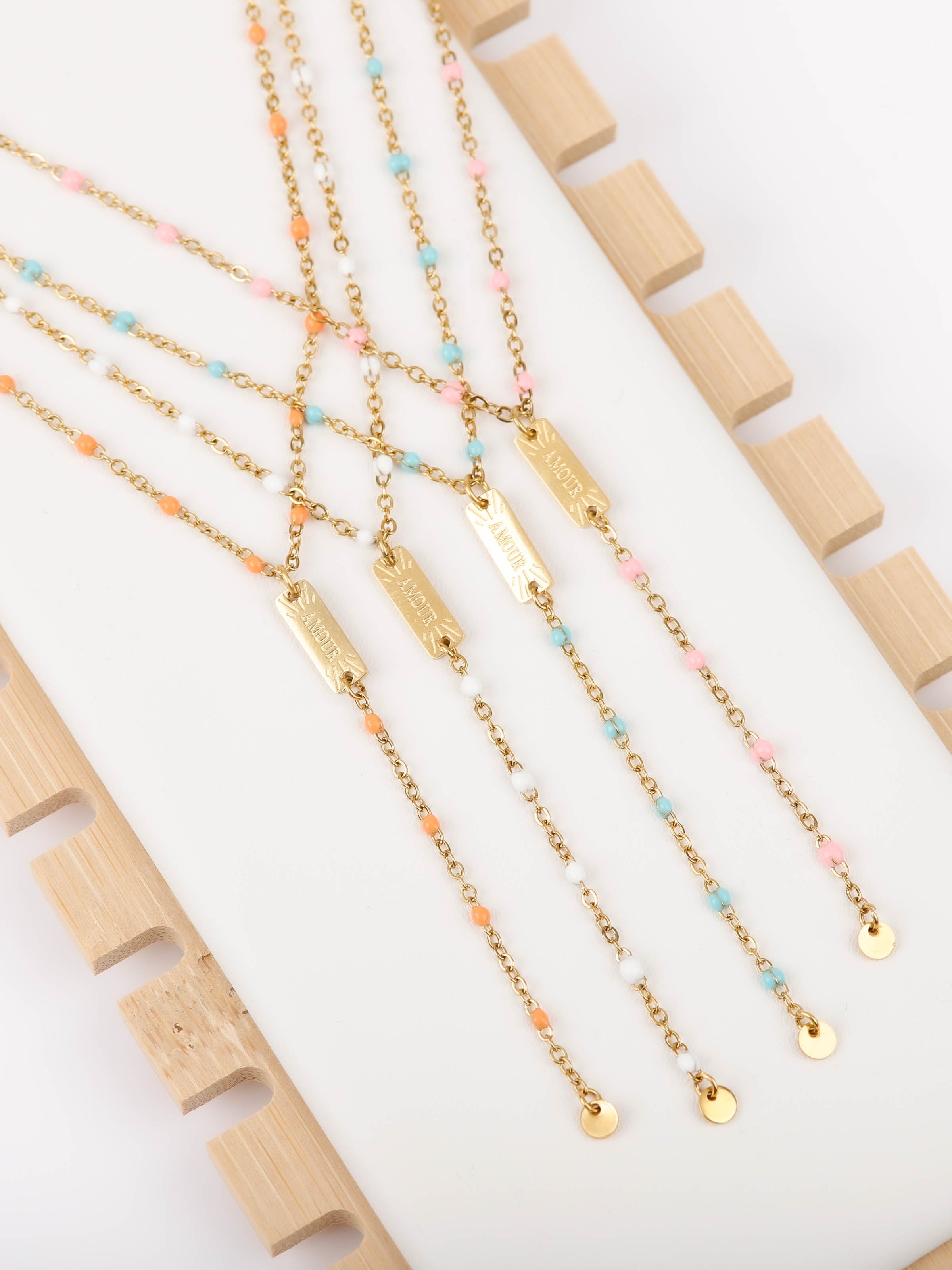 collier sautoir en acier inoxydable et résine pour femme 